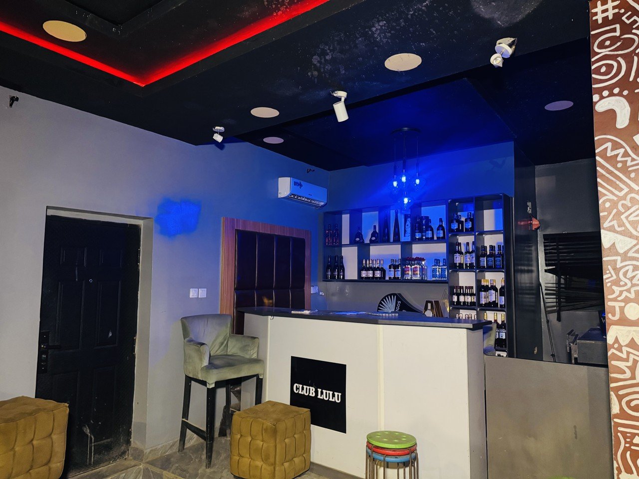 Club Lulu at Asfed Lounge & Suites — photograph 2