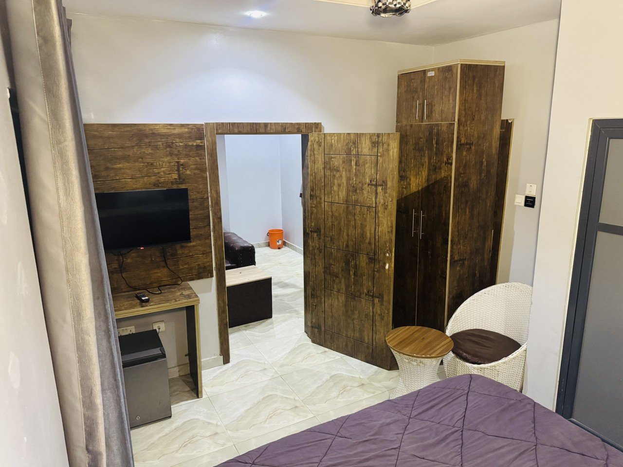 Suites at Asfed Lounge & Suites — photograph 5